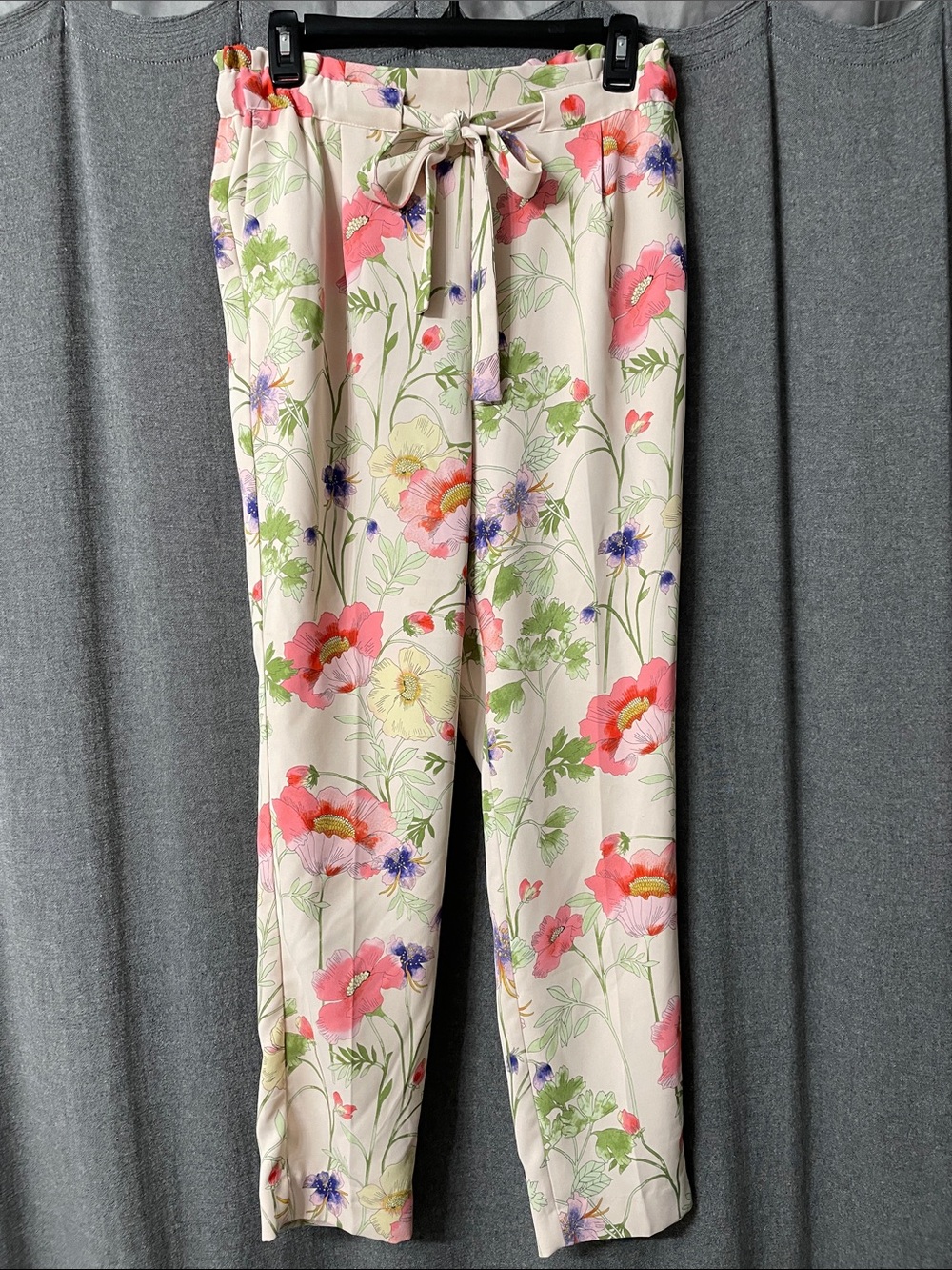 Express Cream Floral Tie-Waist Ankle Pants with Coral & Green Print